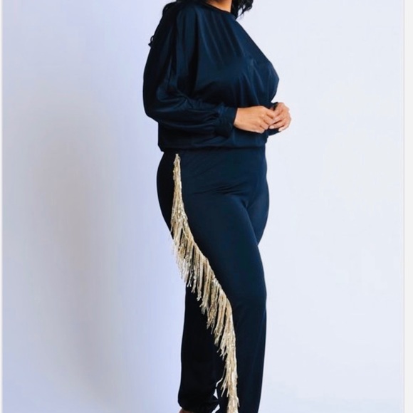 QUEENING! PLUS SIZE - Picture 4 of 6